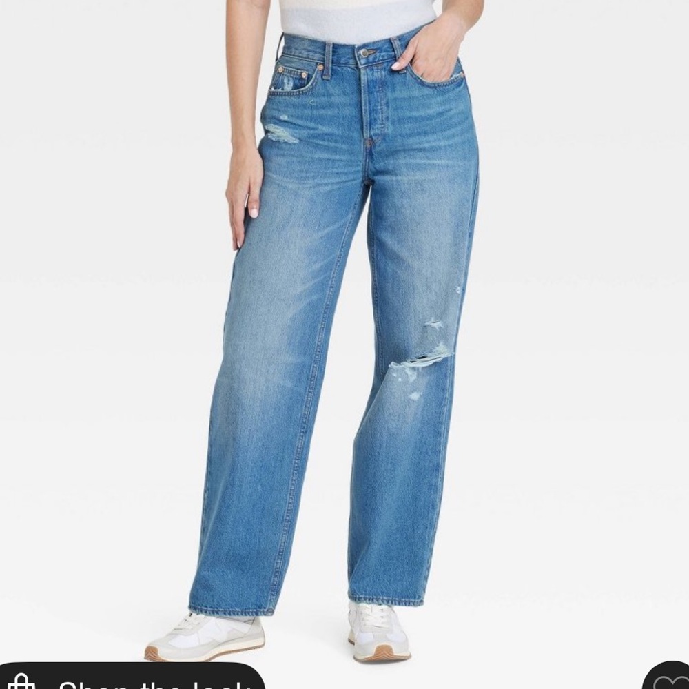 Mid-Rise 90’s Baggy Distressed Jean